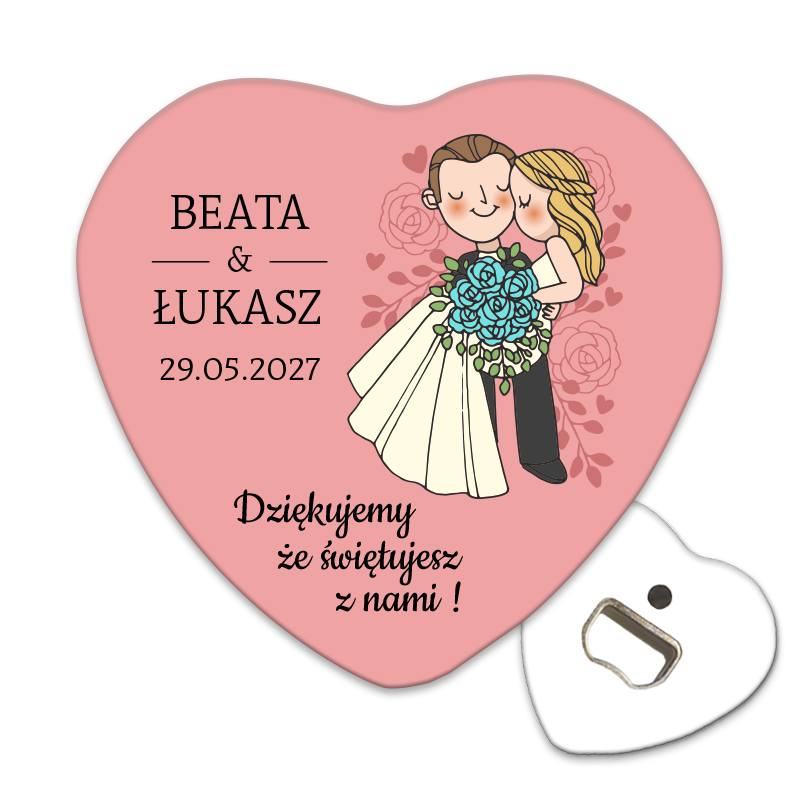 Karykatura ślubna z panem młodym niosącym pannę młodą, która trzyma bukiet niebieskich kwiatów, na różowym tle.