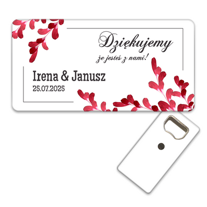 Otwieracz do butelek z czerwonymi liśćmi na białym tle, idealny jako personalizowany pamiątki ślubne.